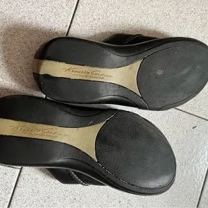 Kenneth Cole | Shoes | Vintage Kenneth Cole Leather Slides  display picture 3